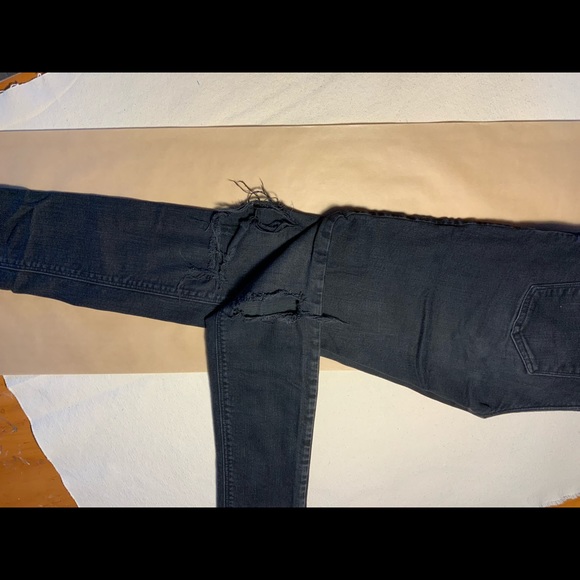 Zara Black Denim Ripped at Knees - Picture 5 of 5